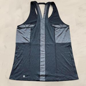 Lululemon black reflective tank top pedal to the medal size 8